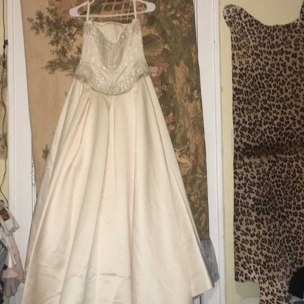 AnjoLique bridal wedding dress cream 8 with free veil